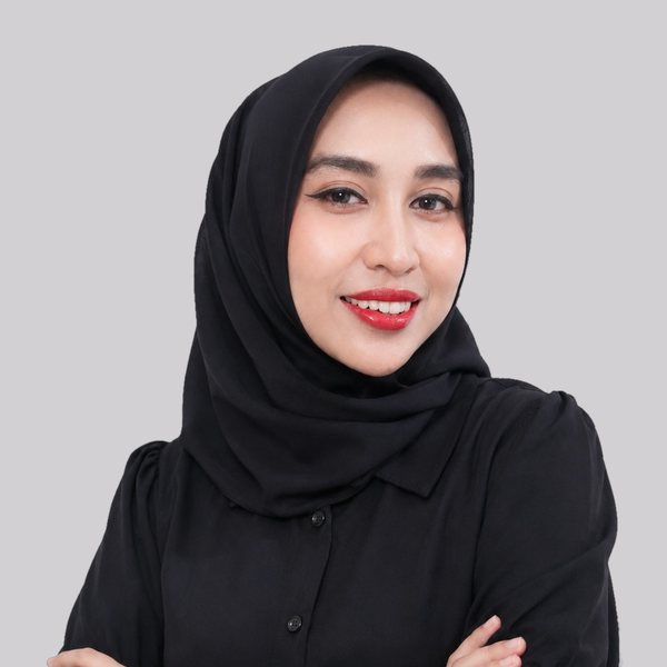 Eka Evriza, S.Sos., M.I.Kom.